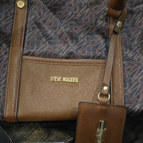 Steve Madden Brown and Black Logo Duffel Bag - Picture 3 of 12